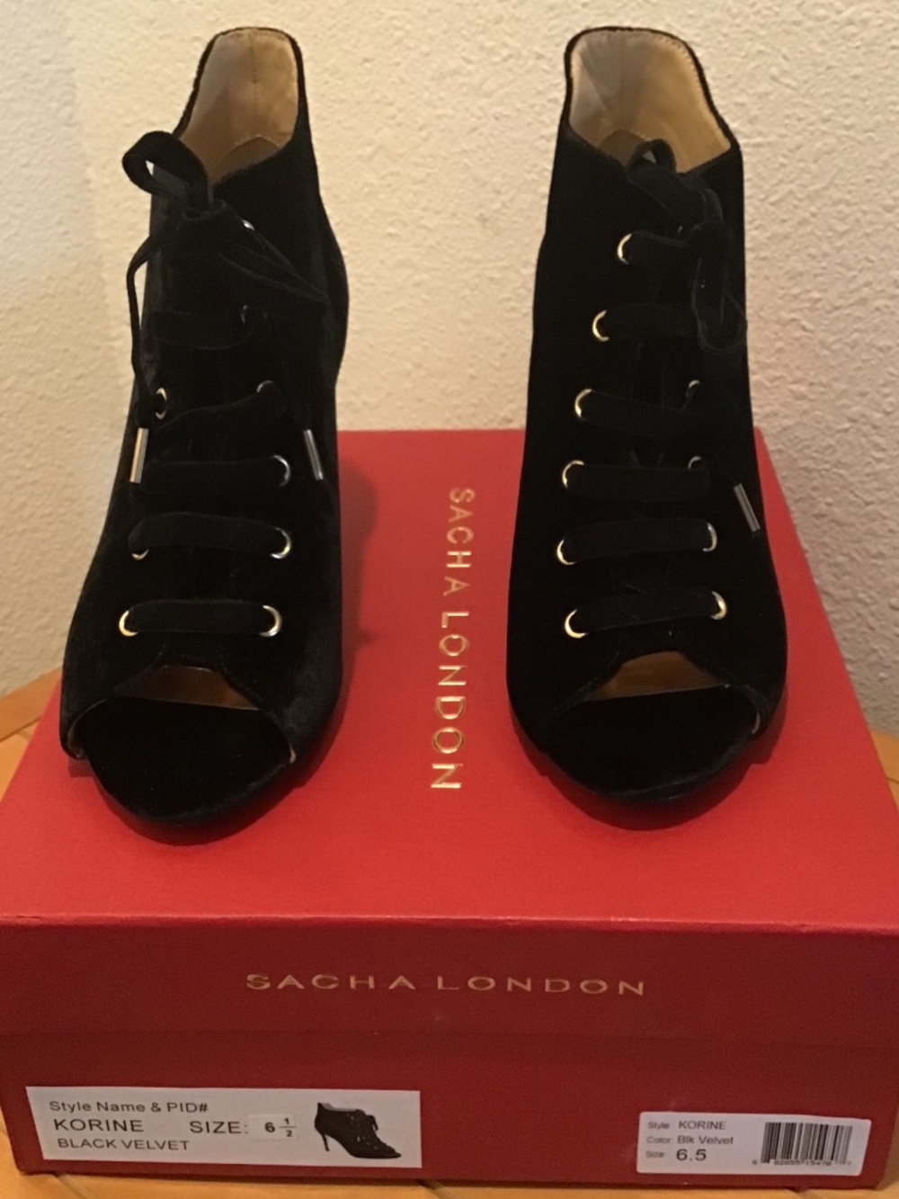 SACHA LONDON BLACK HIGH HEELS